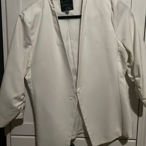 Dynamite size M rouched 3/4 sleeved blazer. Excellent used condition.